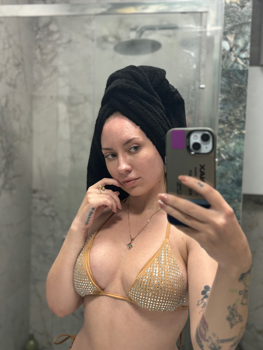 Nude girl KateV in Xiamen